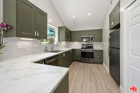 2329 Selby Avenue