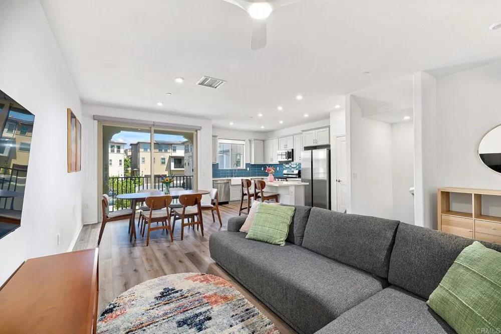 1836 Red Willow Way Oceanside, CA 92056