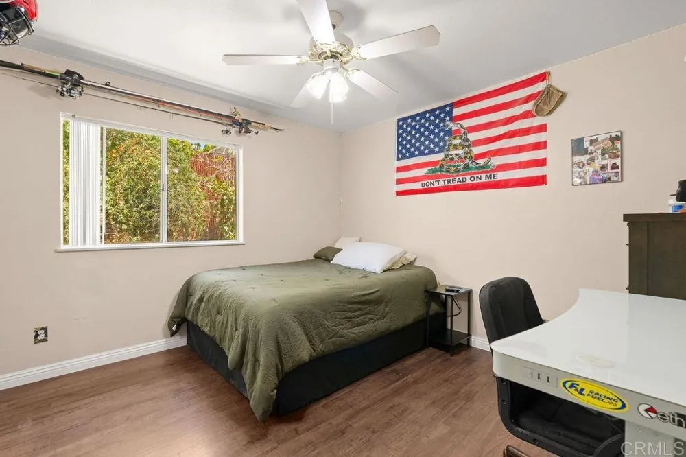 1422 E Fallbrook Street Fallbrook, CA 92028
