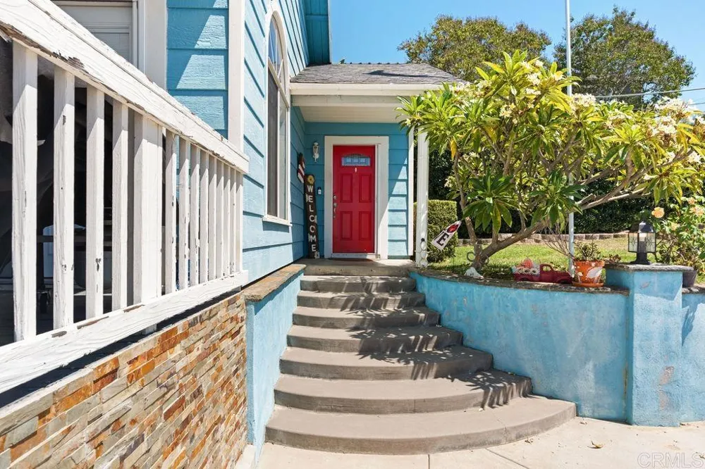 1422 E Fallbrook Street Fallbrook, CA 92028