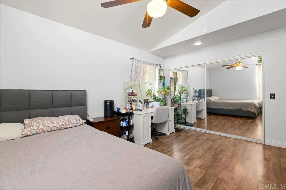 1422 E Fallbrook Street Fallbrook, CA 92028