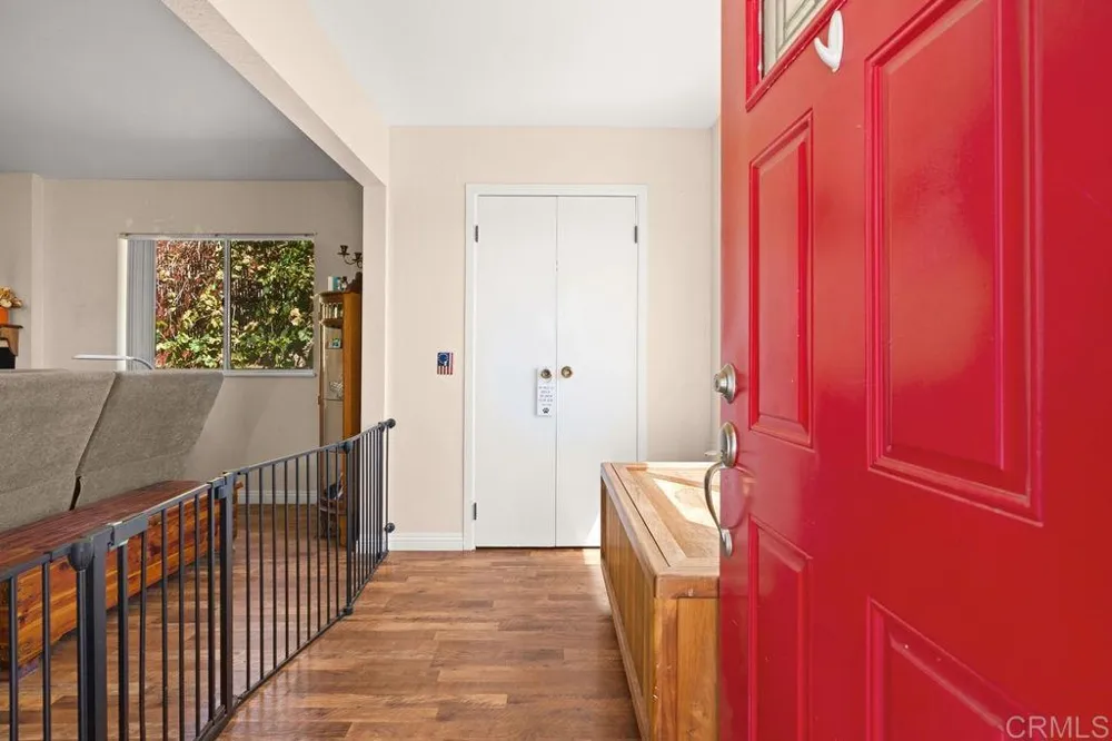 1422 E Fallbrook Street Fallbrook, CA 92028