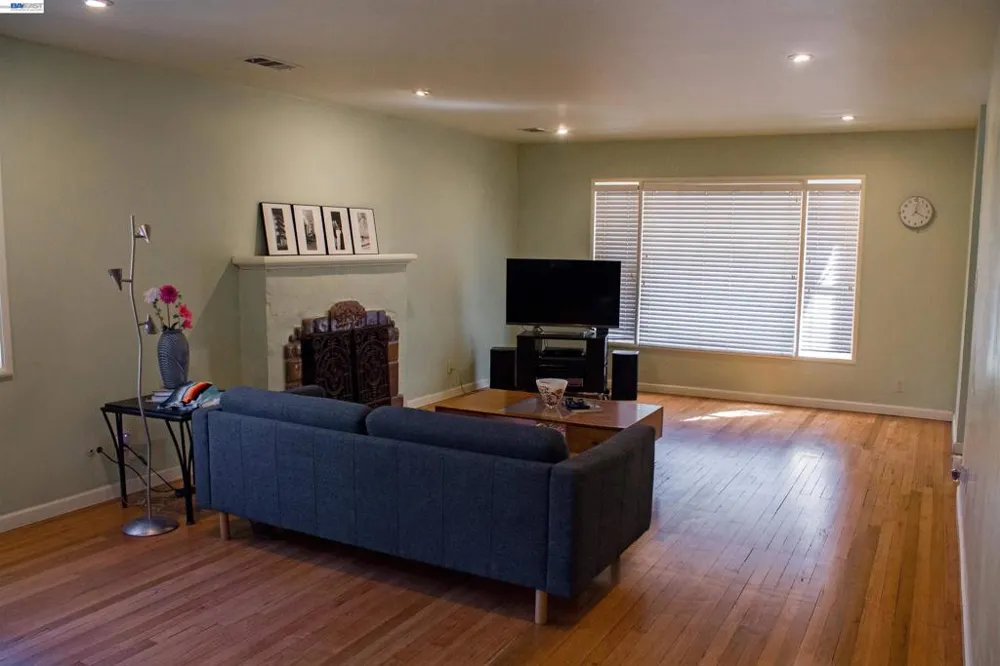 48 Cragmont Ave San Jose, CA 95127