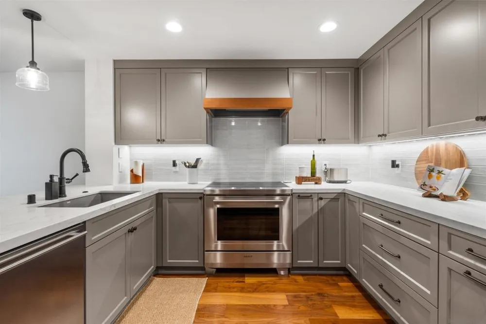 1708 Caminito Ardiente La Jolla, CA 92037