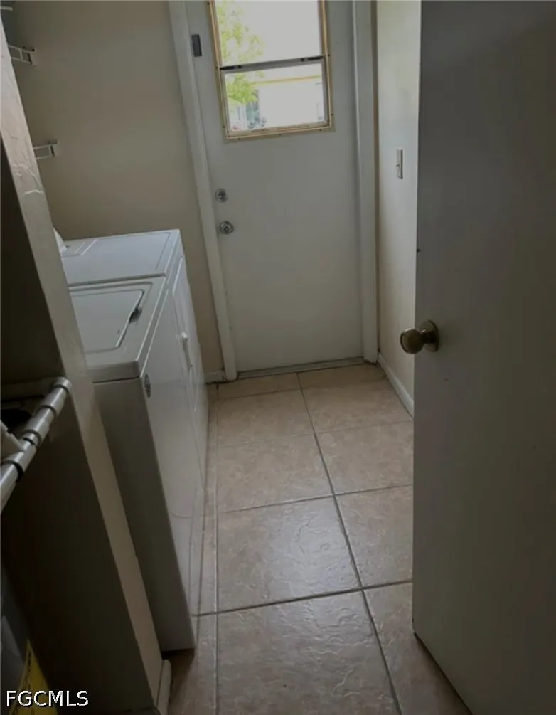 SE 8 TERRACE #5 Cape Coral, FL 33990