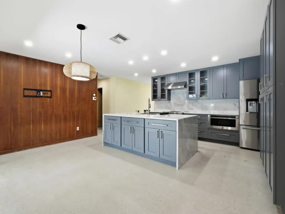 4916 SE MANATEE COVE ROAD Stuart, FL 34997