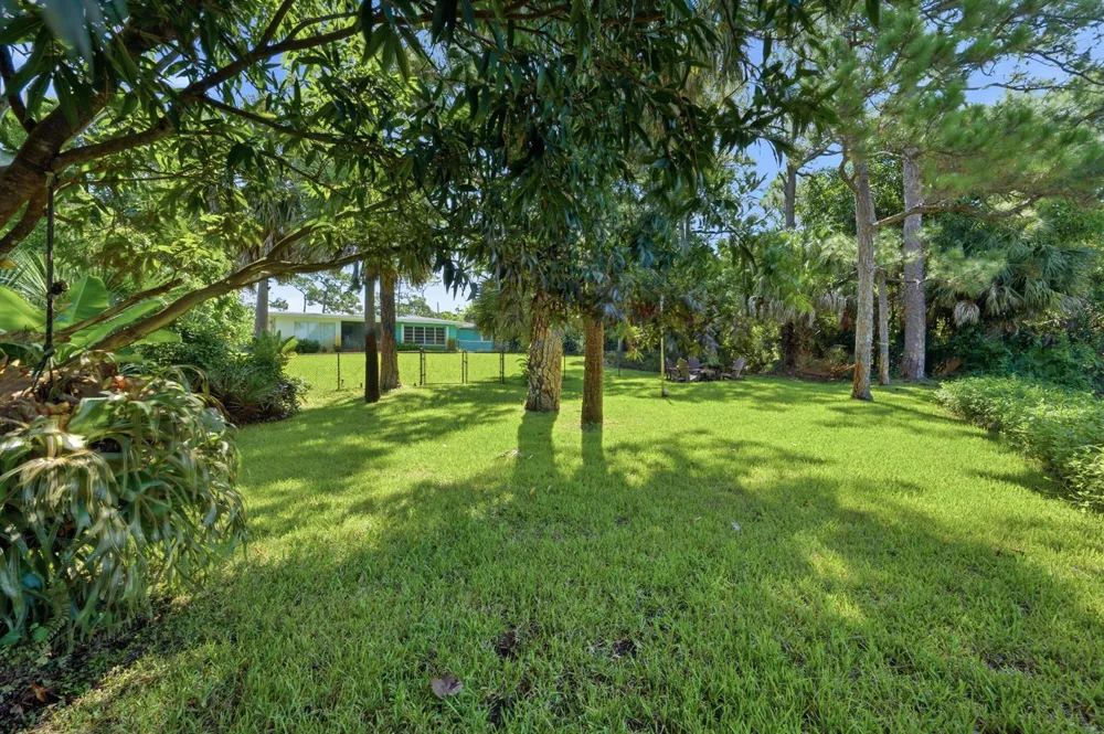 4916 SE MANATEE COVE ROAD Stuart, FL 34997