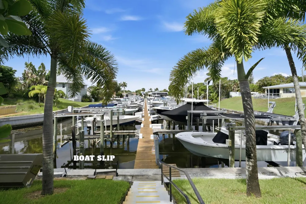 4916 SE MANATEE COVE ROAD Stuart, FL 34997