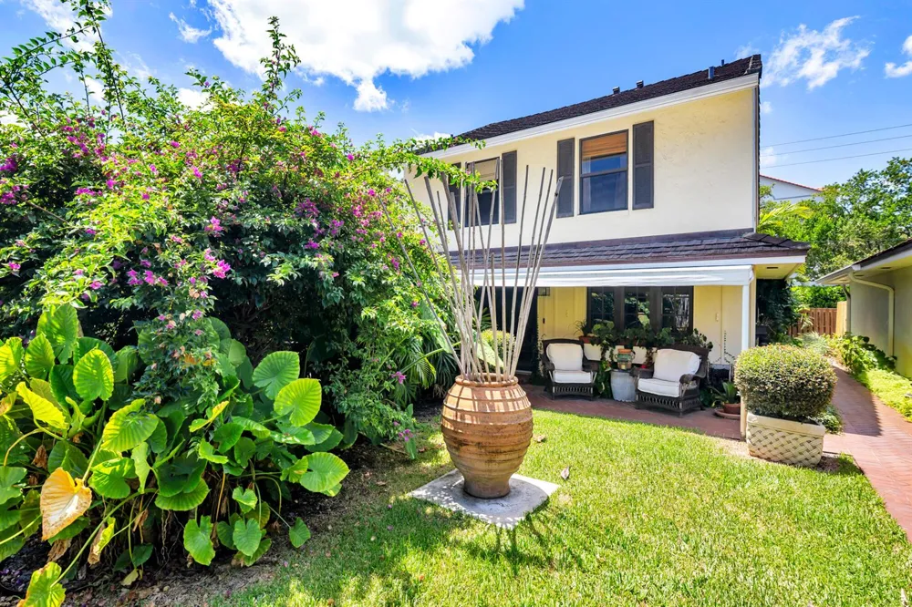 11290 Glen Oaks Court North Palm Beach, FL 33408