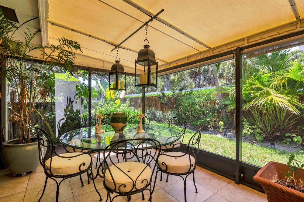 11290 Glen Oaks Court North Palm Beach, FL 33408