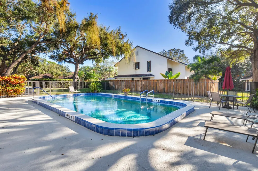11290 Glen Oaks Court North Palm Beach, FL 33408