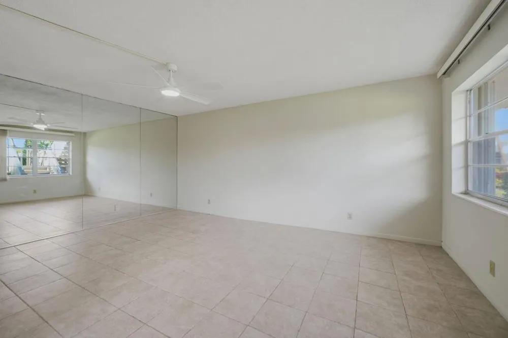 132 CAMBRIDGE F #132 West Palm Beach, FL 33417