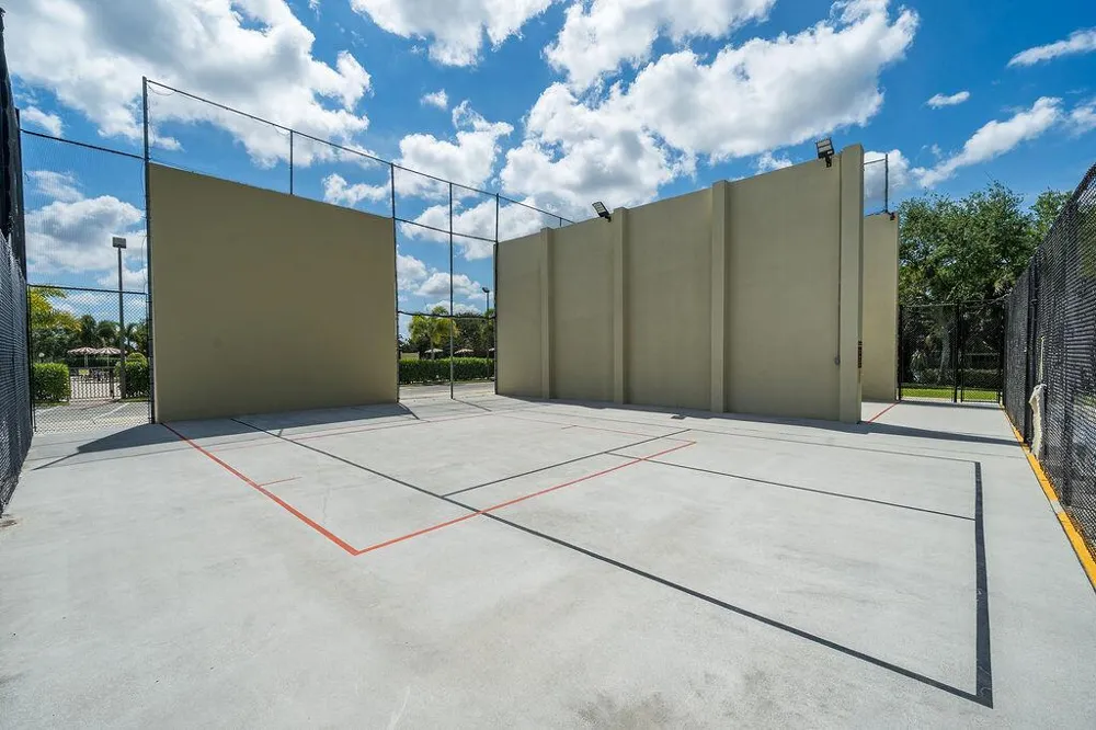 132 CAMBRIDGE F #132 West Palm Beach, FL 33417