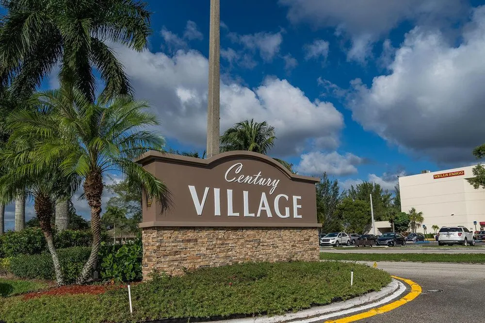132 CAMBRIDGE F #132 West Palm Beach, FL 33417