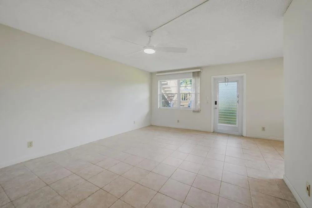132 CAMBRIDGE F #132 West Palm Beach, FL 33417