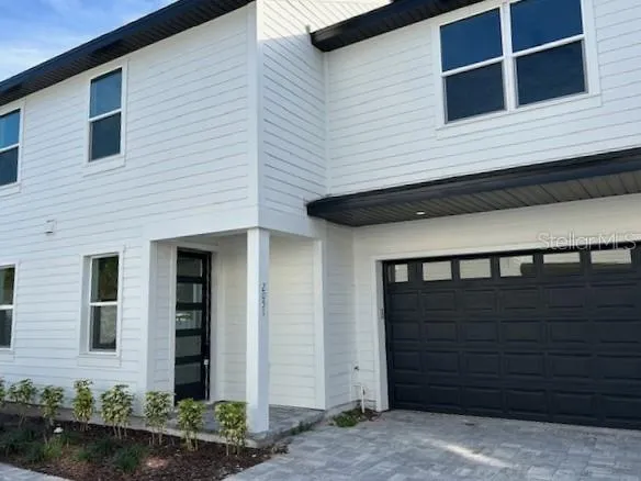 2051 PEEL AVENUE Orlando, FL 32806