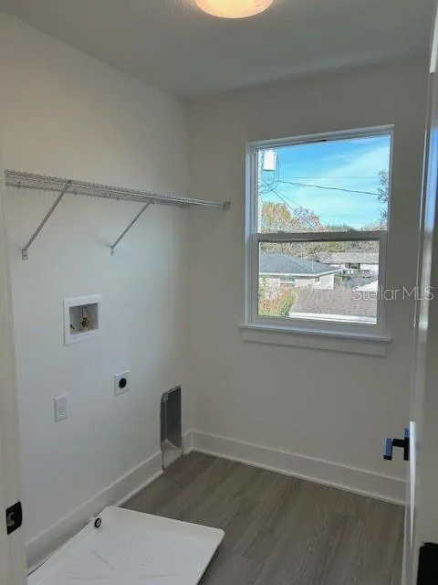 2051 PEEL AVENUE Orlando, FL 32806