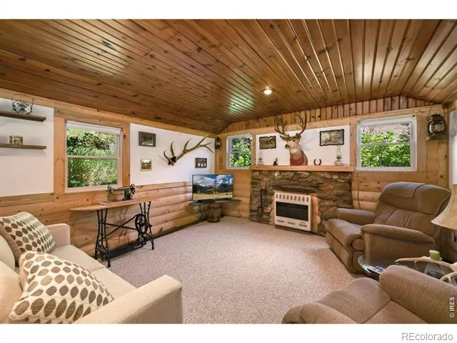 47 Falls Creek Drive Bellvue, CO 80512