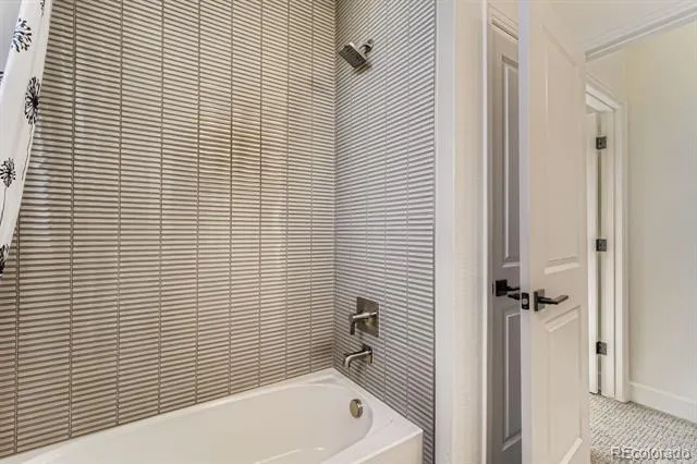 5602 Stone Harbor Drive Elizabeth, CO 80107