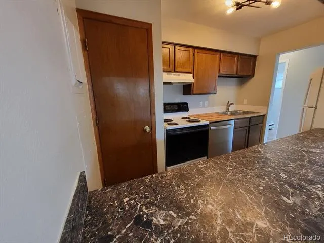 210 S Ingalls Street #6 Denver, CO 80226