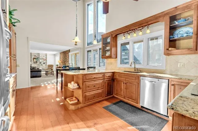 7116 Fox Circle Larkspur, CO 80118