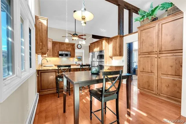 7116 Fox Circle Larkspur, CO 80118