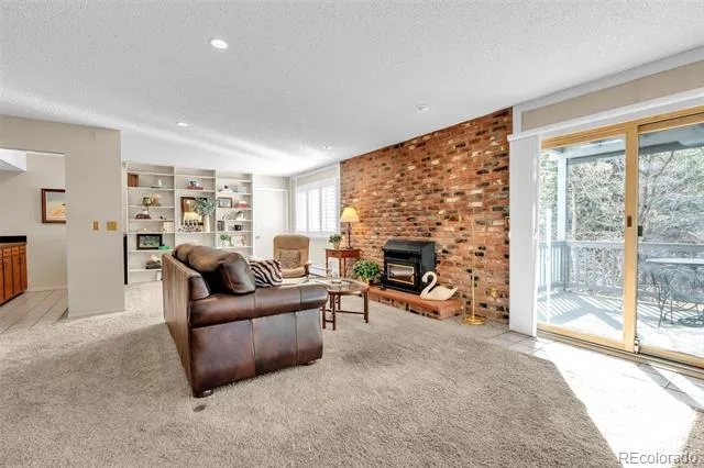 7116 Fox Circle Larkspur, CO 80118