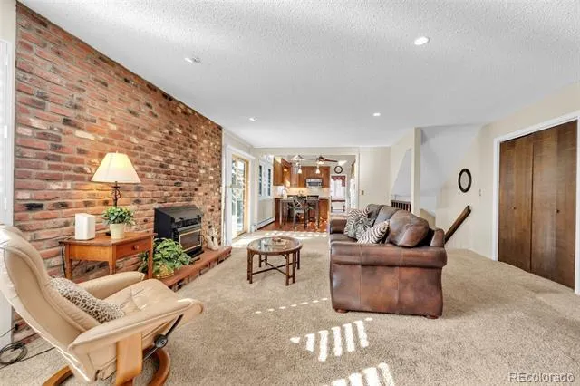 7116 Fox Circle Larkspur, CO 80118