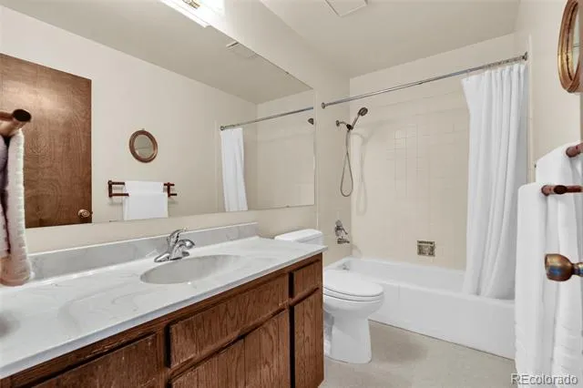 7116 Fox Circle Larkspur, CO 80118