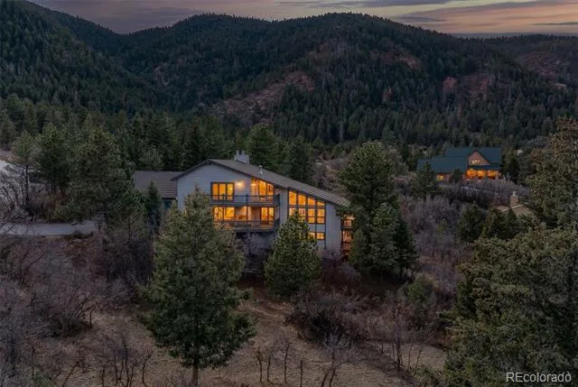 7116 Fox Circle Larkspur, CO 80118