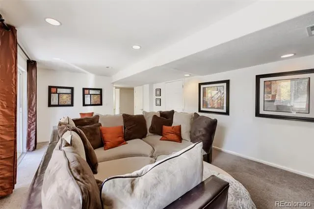 3347 Thistlebrook Circle Littleton, CO 80126