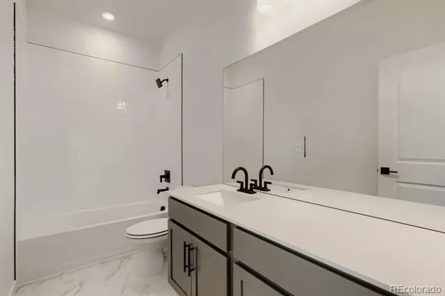 5568 Westin Hills Drive Elizabeth, CO 80107