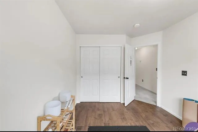 571 S Mobile Place Aurora, CO 80017