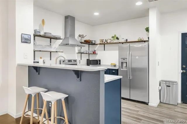 571 S Mobile Place Aurora, CO 80017