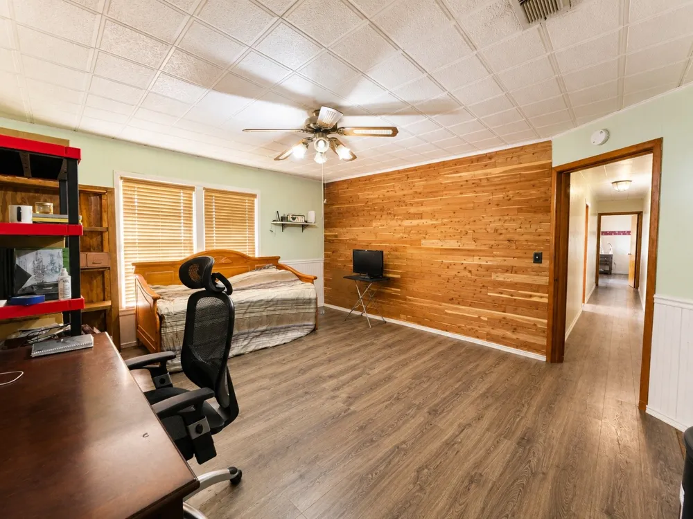 1 Avenue K E Haskell, TX 79521