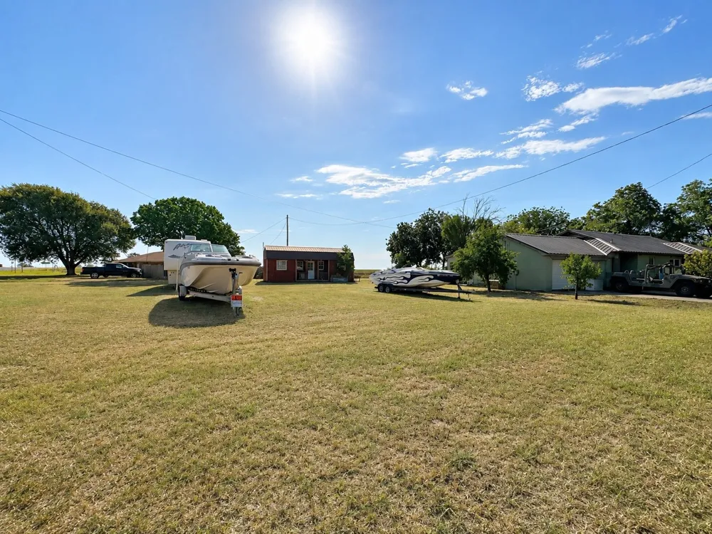 1 Avenue K E Haskell, TX 79521