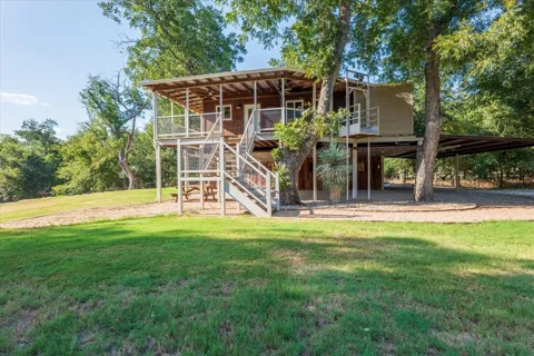 421 Lazy Bend Road