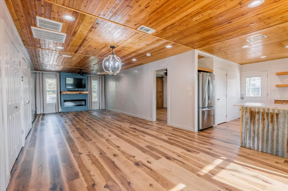 421 Lazy Bend Road Millsap, TX 76066