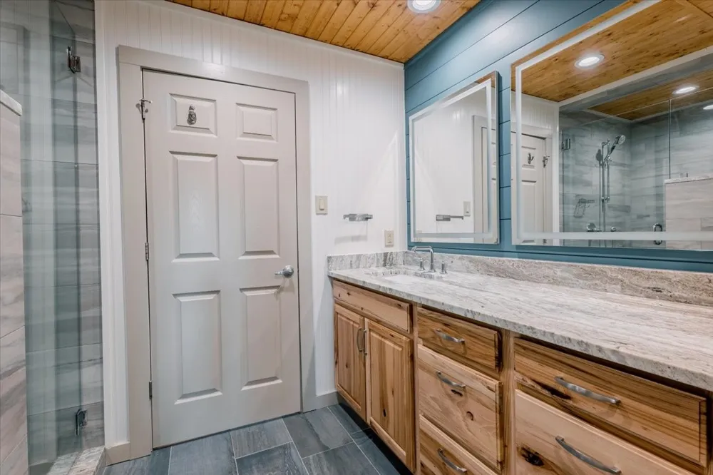421 Lazy Bend Road Millsap, TX 76066