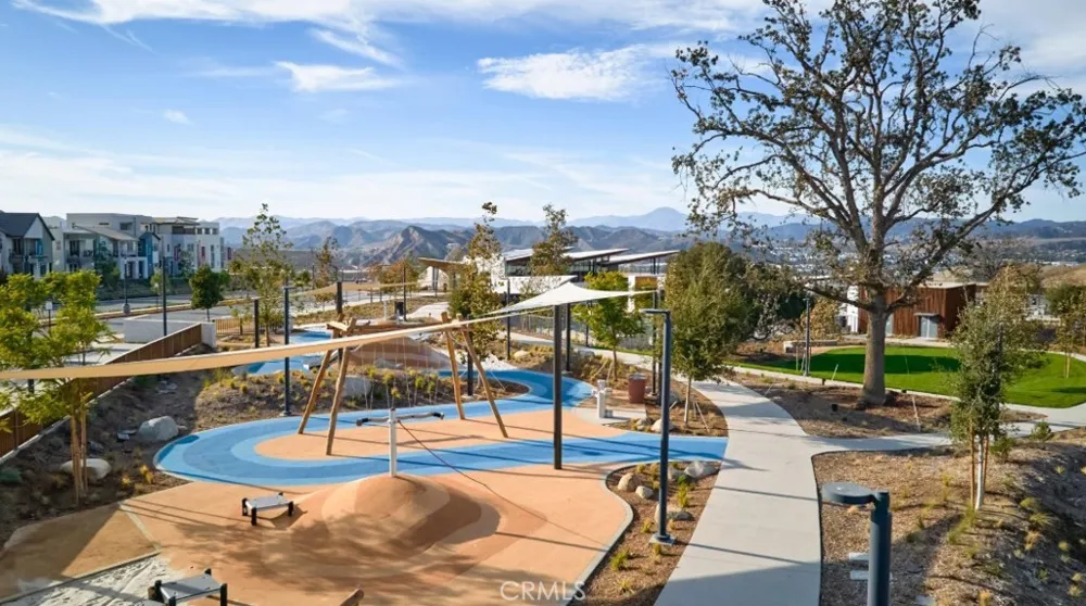 27517 Juniper Lane Valencia, CA 91381