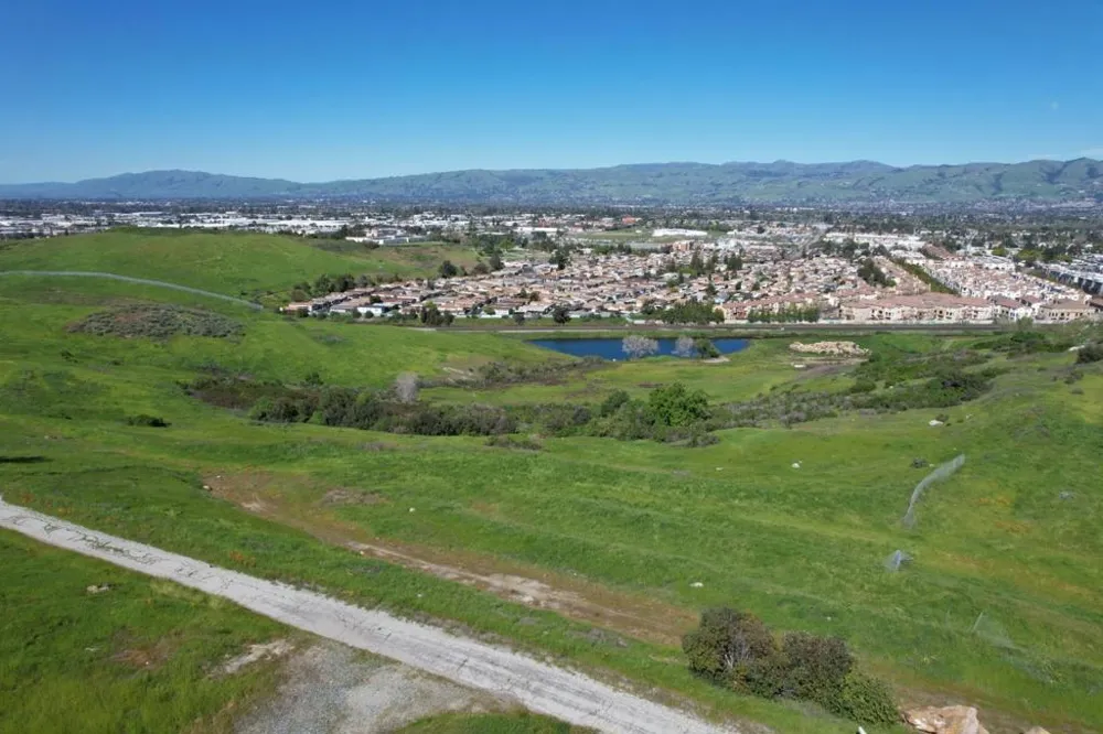 2981 Henry Miller #4 San Jose, CA 95136