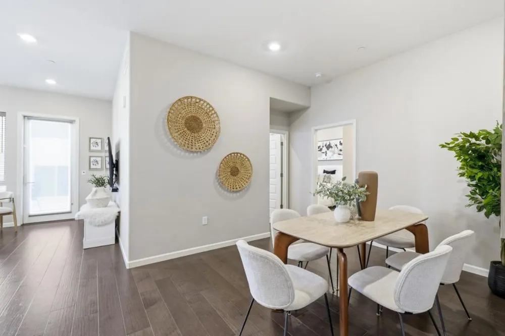 2981 Henry Miller #4 San Jose, CA 95136