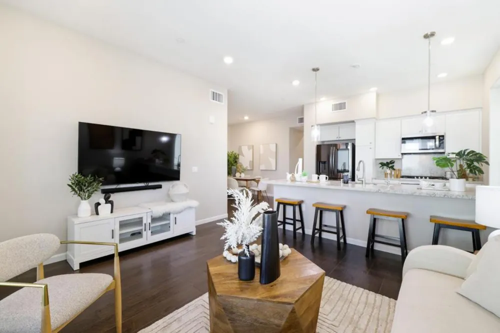 2981 Henry Miller #4 San Jose, CA 95136