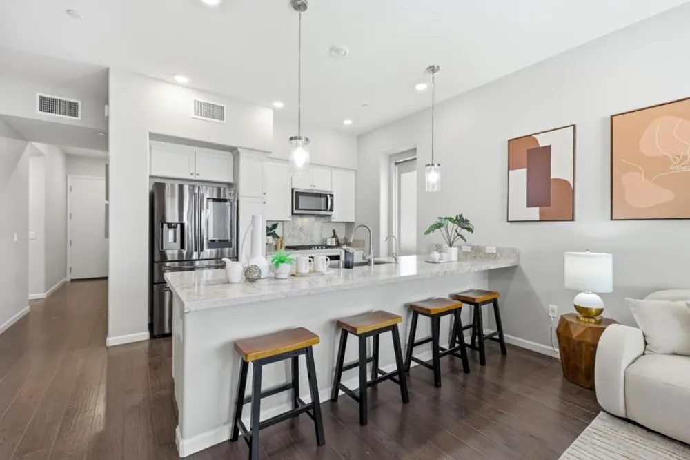 2981 Henry Miller #4 San Jose, CA 95136