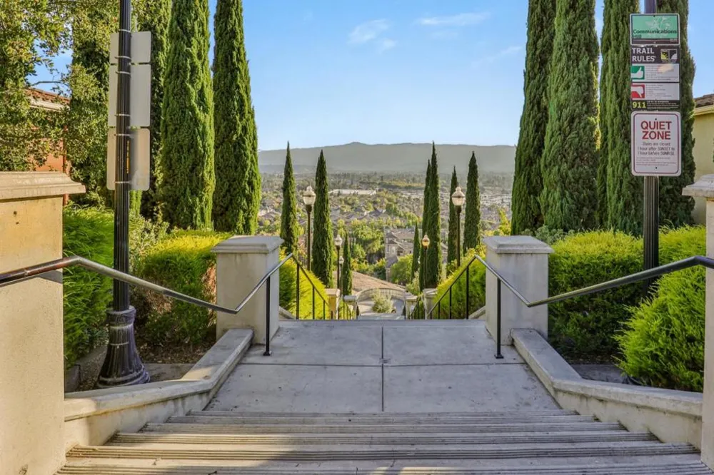 2981 Henry Miller #4 San Jose, CA 95136
