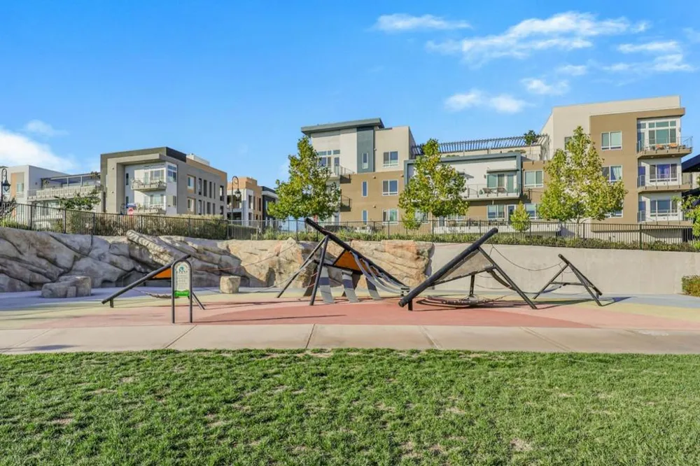 2981 Henry Miller #4 San Jose, CA 95136