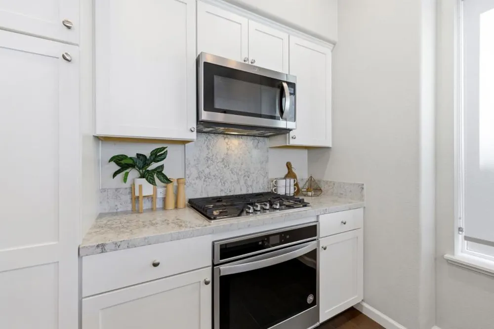 2981 Henry Miller #4 San Jose, CA 95136