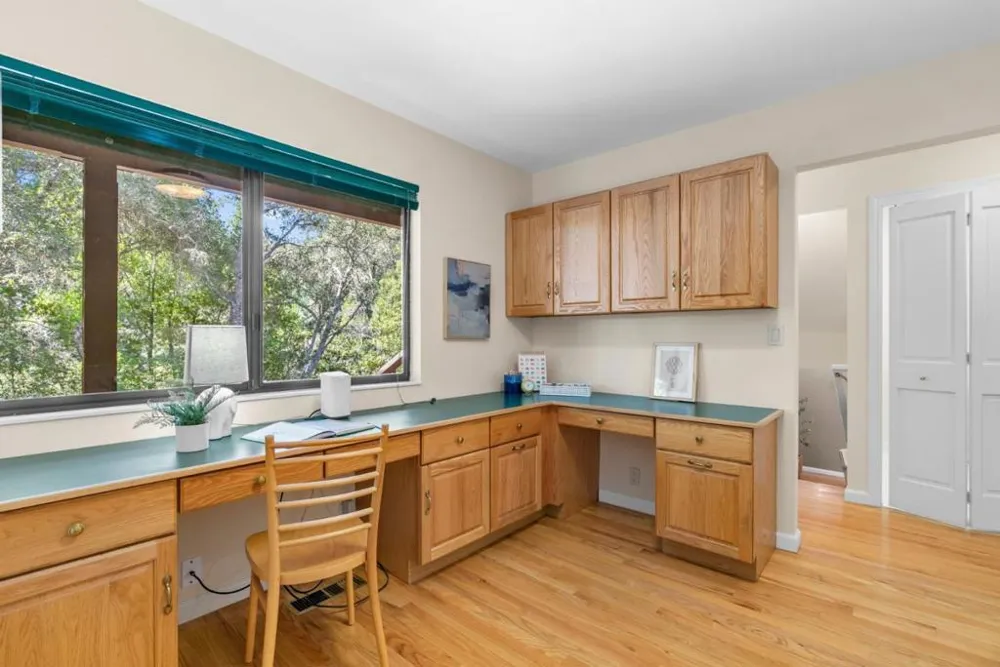301 Canyon Oaks Santa Cruz, CA 95065