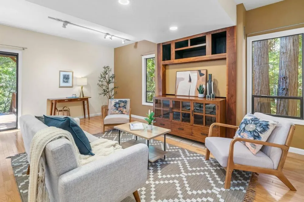 301 Canyon Oaks Santa Cruz, CA 95065