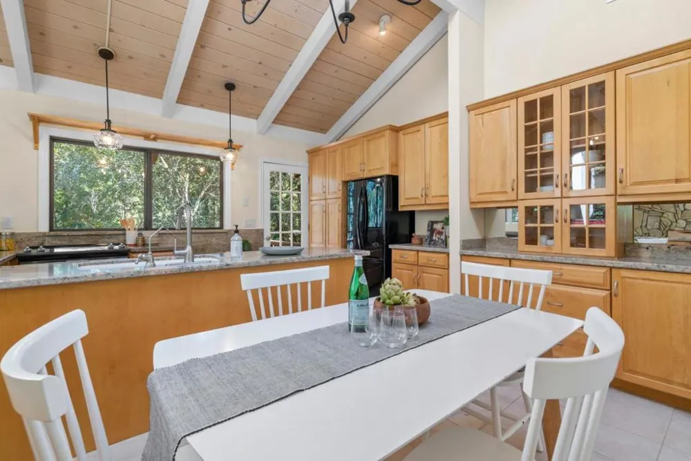 301 Canyon Oaks Santa Cruz, CA 95065